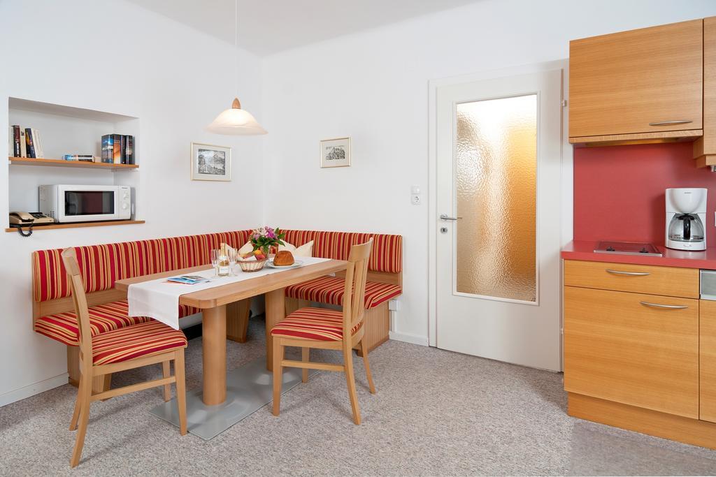 Schuetzenhof Aparthotel Sattendorf Exteriör bild