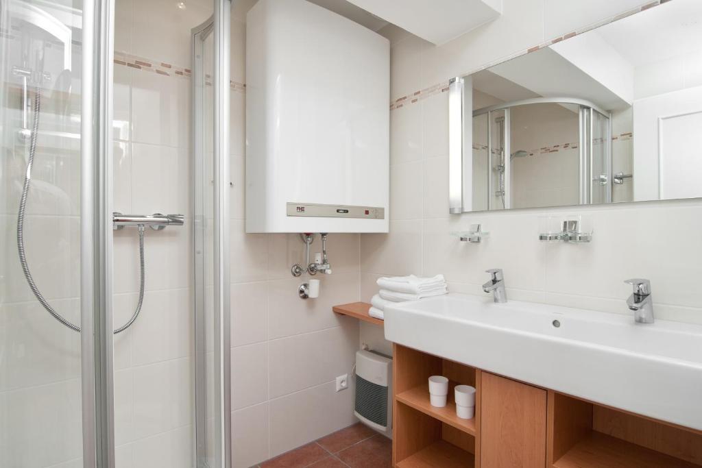 Schuetzenhof Aparthotel Sattendorf Rum bild